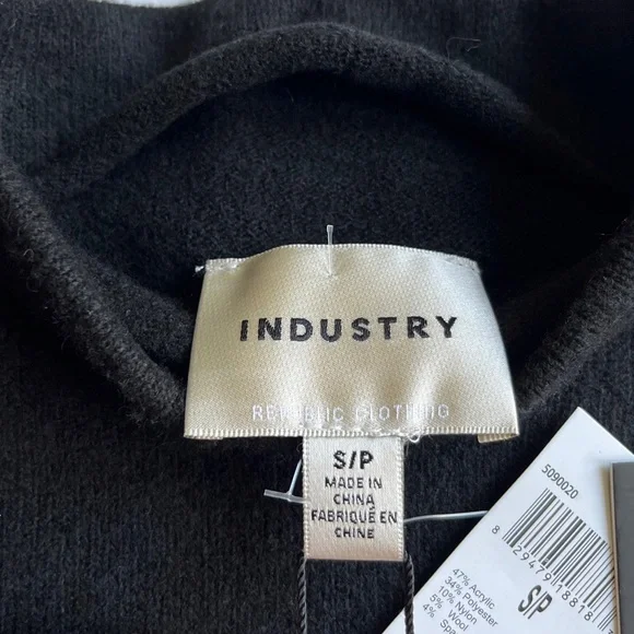 Industry Republic Contemporary‎ Wool Blend Butterfly Sleeve Modern Sweater - Picture 5 of 8